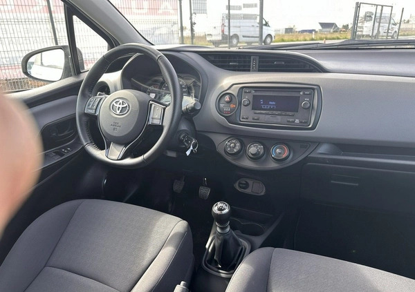 Toyota Yaris cena 52900 przebieg: 48000, rok produkcji 2020 z Wojkowice małe 232